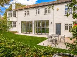 Montpellier House, Centrally Located, Large Garden