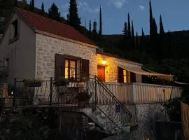 Peaceful Stone Cottage with Sea View & Large terrace