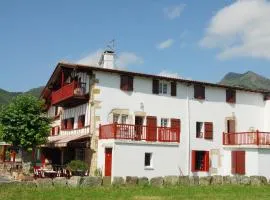 Hotel Pikassaria