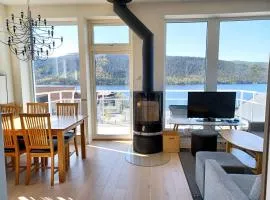 Central Duplex with Sauna & Lake Views