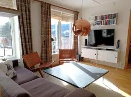 Central 2BR with Sauna & Balcony