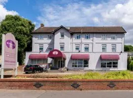 Norwich Central Hotel- Near Norwich Train Station & Carrow Road Stadium