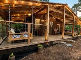 Cabin Retreat with Fire Pit & Scenic Ridge Views in Caddo Gap, Arkansas