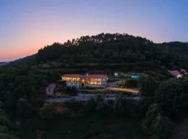 7 Suites & Pool Geres Gateway - Portugal Active