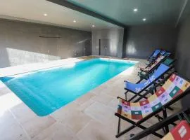 So Villa Vouzances 03 - Piscine interieure chauffee - Basket - 2h Lyon - 45 p