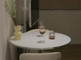 버터인 강릉역 중앙시장 월화거리 교리단길 도보 10분
