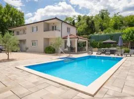 Villa VinisTerra Family-Friendly with Pool,Jacuzzi