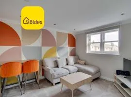 2 bedroom, cosy ground floor flat, private parking