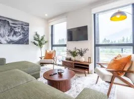 Revel Heights - Large 3 Bedroom Condo