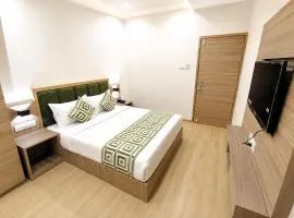 Hotel Gayatri Palace