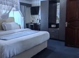 Kaa Highway Hotel