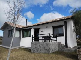 Los Ancares Resort, hotel en Mina Clavero
