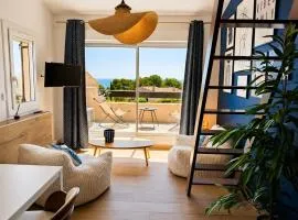 Bleu d'azur vue mer Accès plage privé Parking