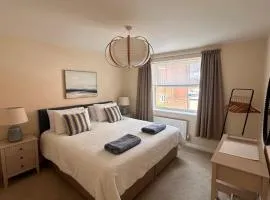 Cosy 2-bed Solihull apartment