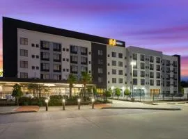 EVEN Hotel Shenandoah - The Woodlands by IHG