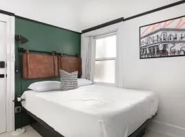 Gaslamp District Gem Private Room & Luxury