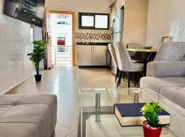 Beachfront 2BR Balcony Pool Atlas Mtn View Surf