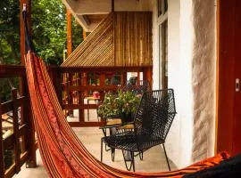 Tribu Hostal