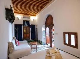 Dar Ras Jnan -luxury stay - rooftop