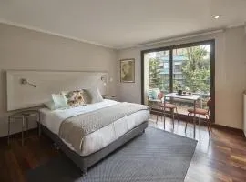 Modern Comfort in the Heart of Zona G 202