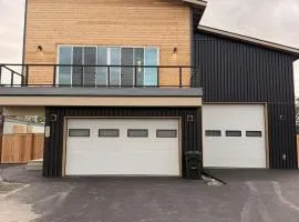 New Modern 2 Bedroom Apartment