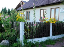 Gospodarstwo Agroturystyczno-Edukacyjne Gratka, hotel met parkeren in Celiny