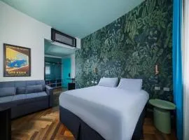 Scarlet Hotel