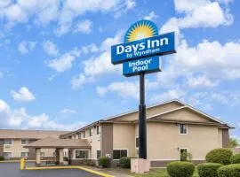 Days Inn by Wyndham Topeka