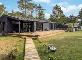 3 Bedroom Amazing Home In Ebeltoft