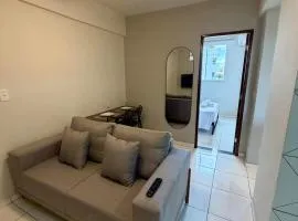 Apto com 2 quartos e A/C no Centro