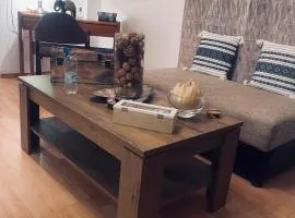 Ισόγειο διαμέρισμα RBNB στο χωριό με μεγάλη αυλή και BBQ