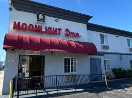 Moonlight Inn