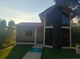 Cabaña Aguila Ubicada a 15 Minutos de Centro de Mazamitla