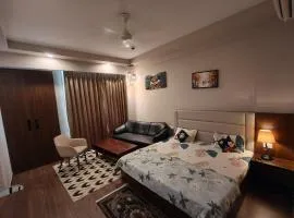 Stay Sunlit Omaxe ITC Alpha II Greater Noida,expomart