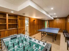 Enchanting historic townhouse by CozySuites