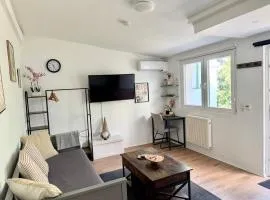 Mini Apartment mit Garten und Küche