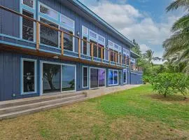 Oceanfront Gem in the Beautiful Kaneohe Dream Home Paradise Family Retreat