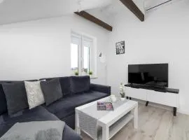 Funkcjonalny Apartament z Klimatyzacja w Chorzowie by Noclegi Renters
