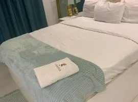 The Grandeur Hotel