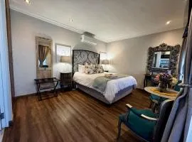 RedelingHUYS Cozy Private Cottage Backup Power