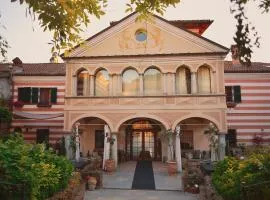 Club Carpeneto Guesthouse