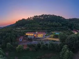 7 Suites & Pool Geres Gateway - Portugal Active