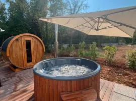 MAVI' Woodlodge & Spa