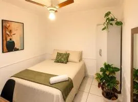 Hostel Goiabeiras com Piscina Próximo à Arena Pantanal