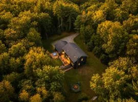 Woods Edge Private 5 Acres Hot Tub Fire Pit