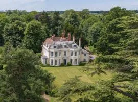 Holbecks House by Group Retreats