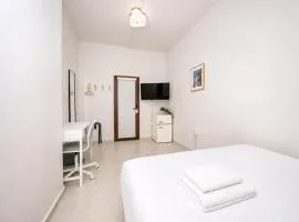 Room 15: Skyline Sips and Santurce Charm
