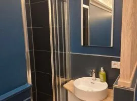 Small Modern Rooms