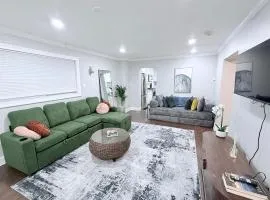 Glam Parkville Experience!