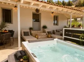 Blue Topaz cottage Mini pool Spa